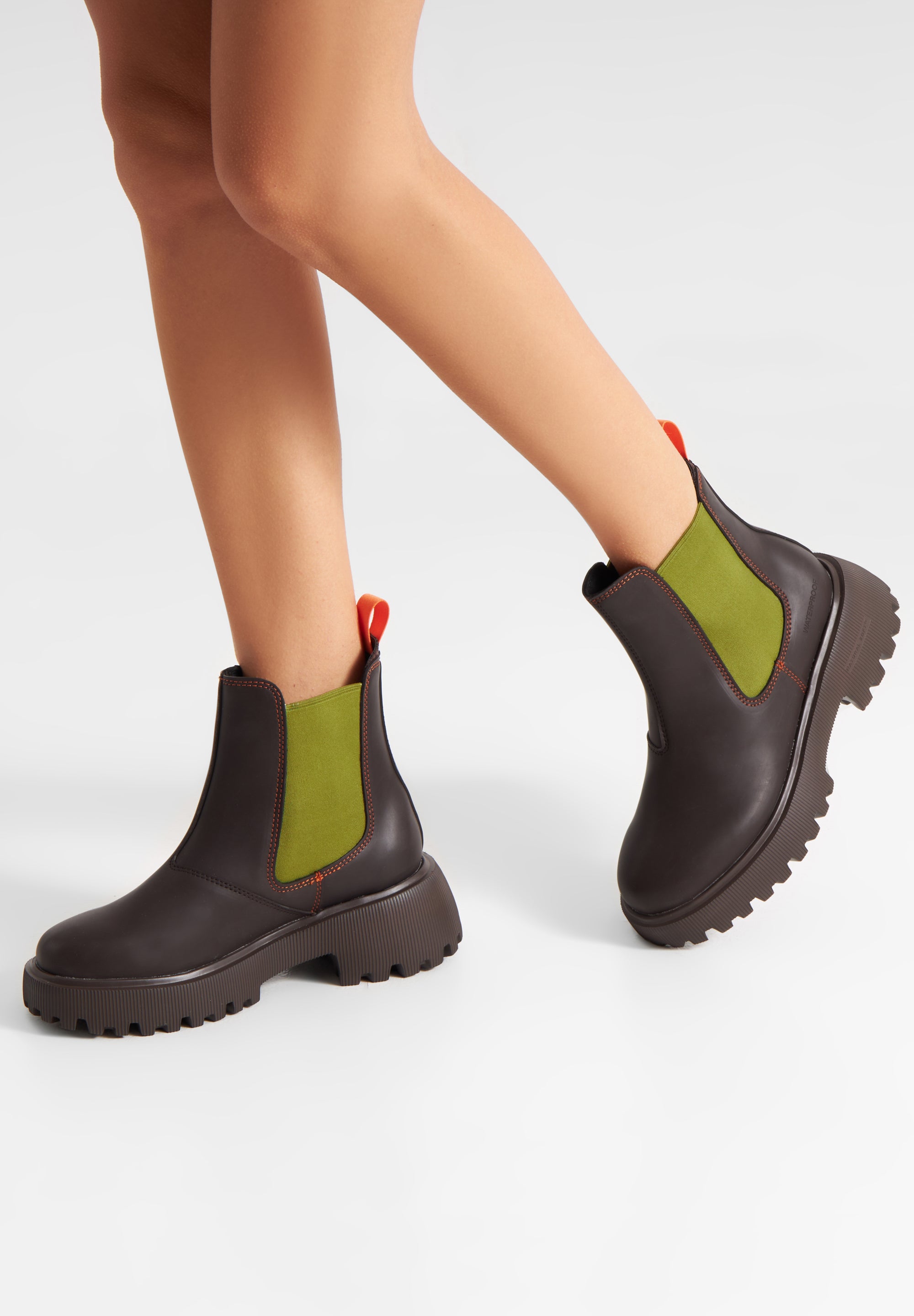 WODEN Aya Waterproof Rubber Boots 287 Chocolate/Bambus Green