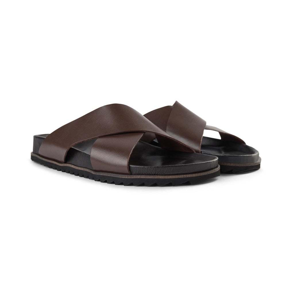 SHOE THE BEAR MENS Cross Sandal Flat Sandals 130 BROWN