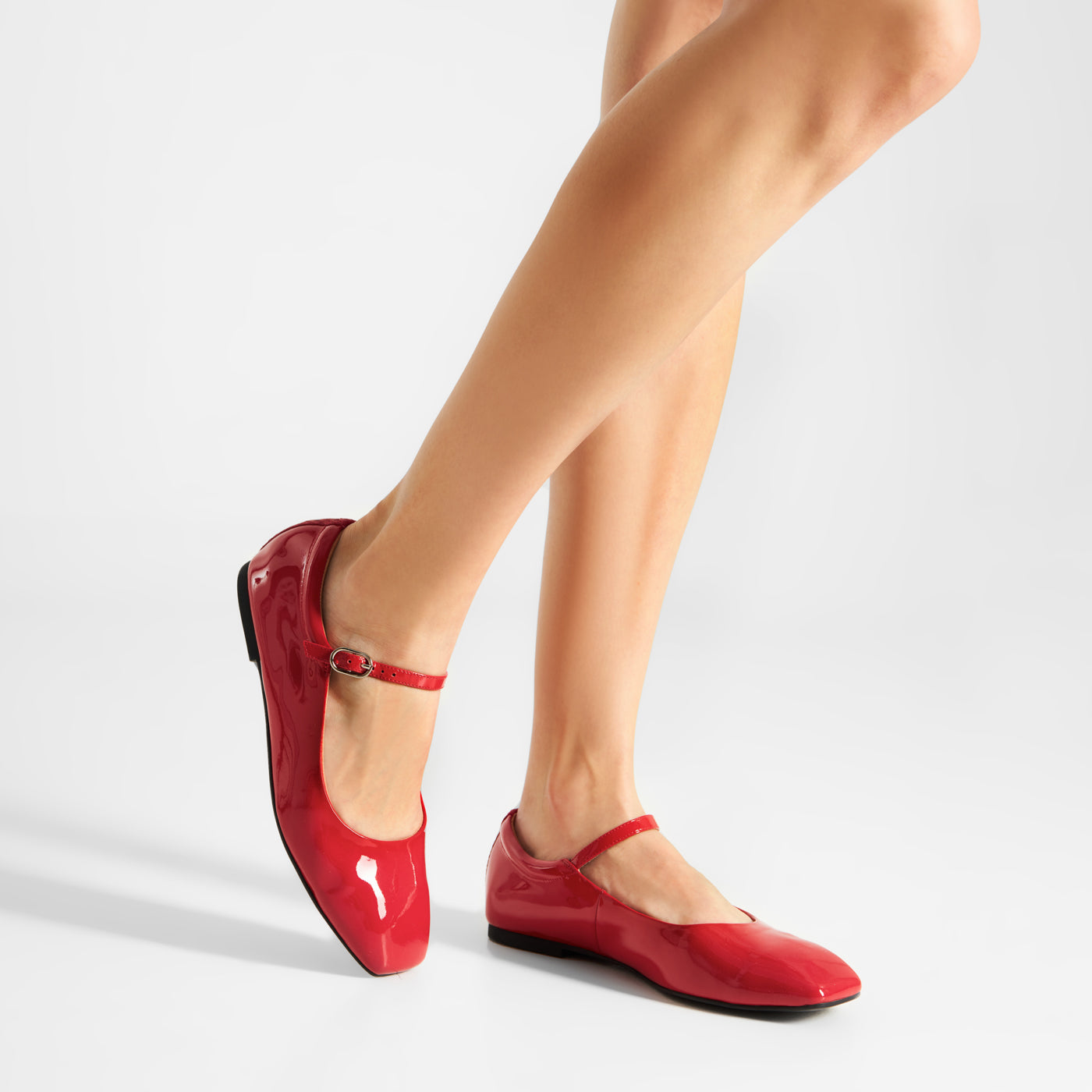 WODEN STB WOMENS Maya Patent Ballerina 123 Fire Red