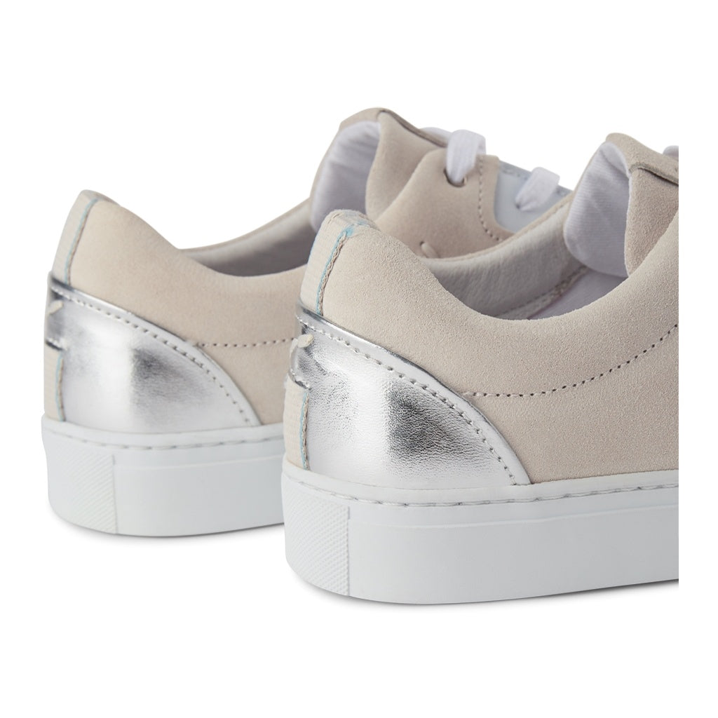 SHOE THE BEAR WOMENS Palo Low Sneaker Sneakers 210 SILVER