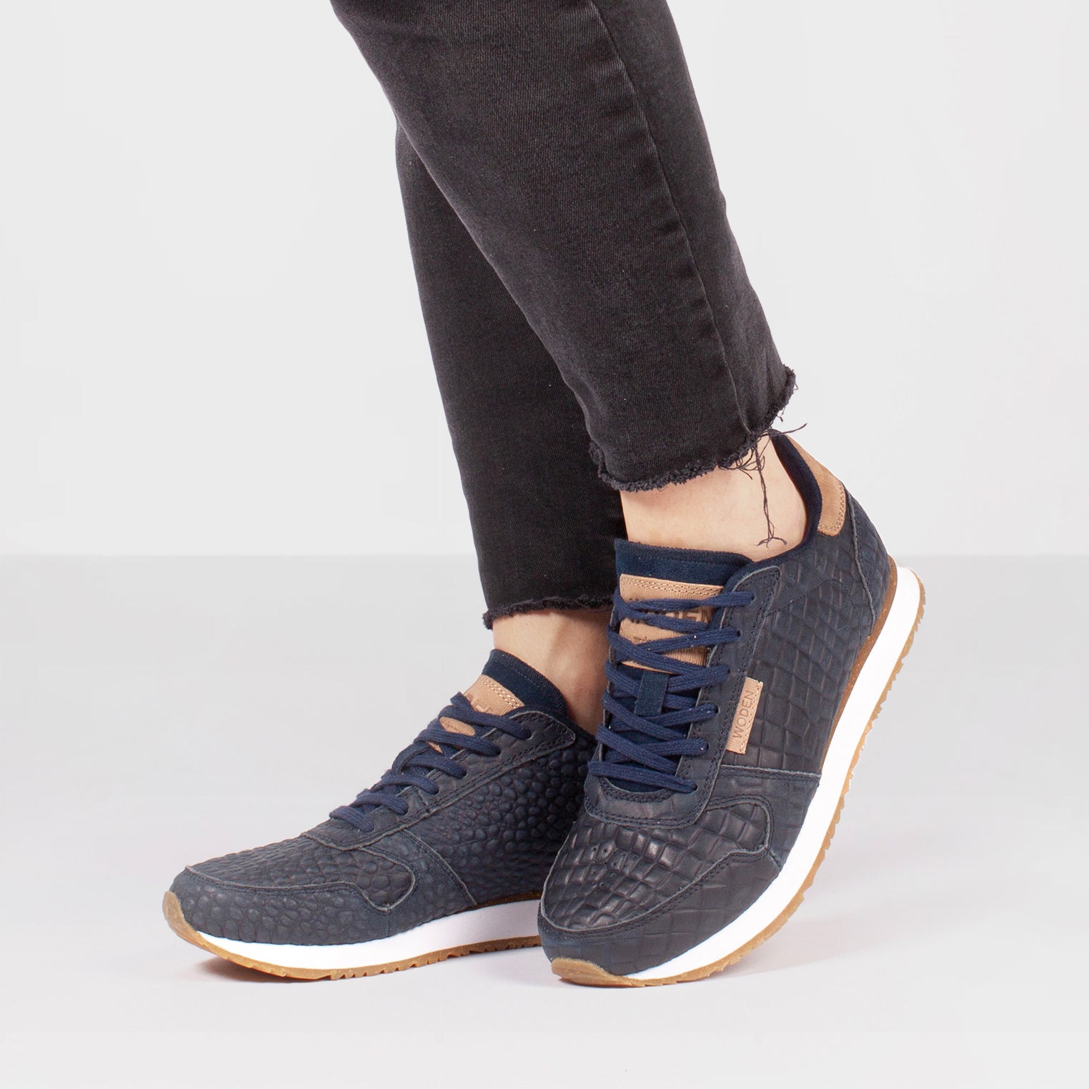WODEN Ydun Stamped Leather Sneakers 010 Navy