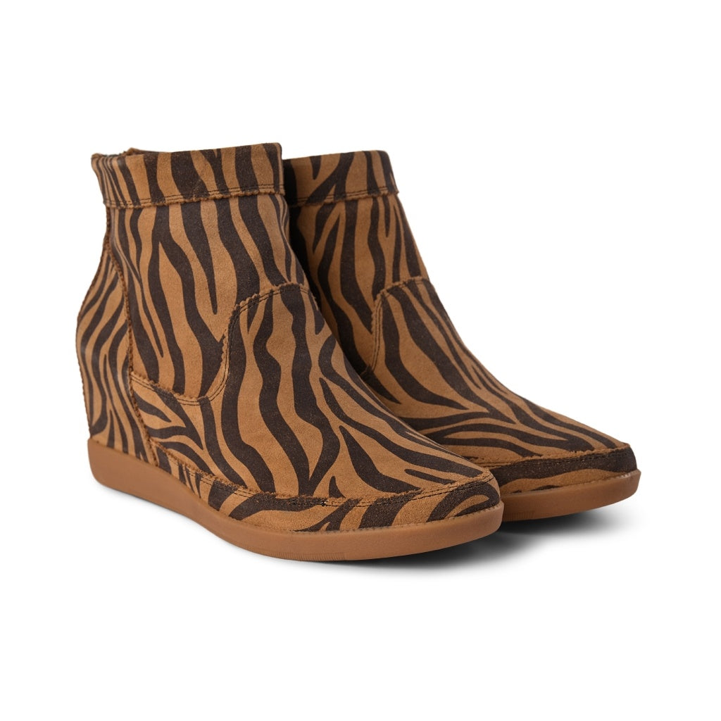 SHOE THE BEAR WOMENS Emmy Zebra Sneakers Wedge 130 BROWN