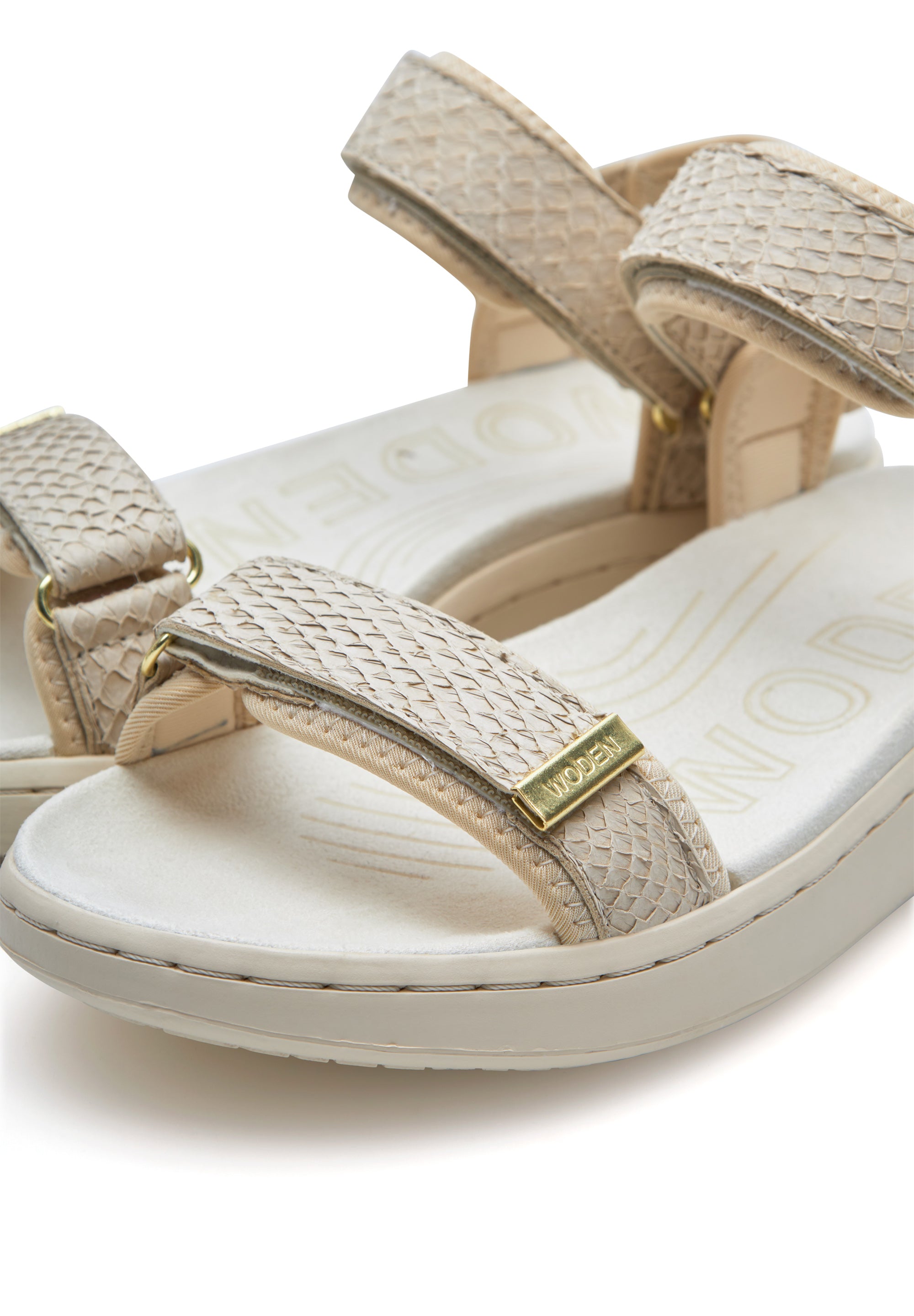 WODEN Line Fish Sandals 813 Ivory