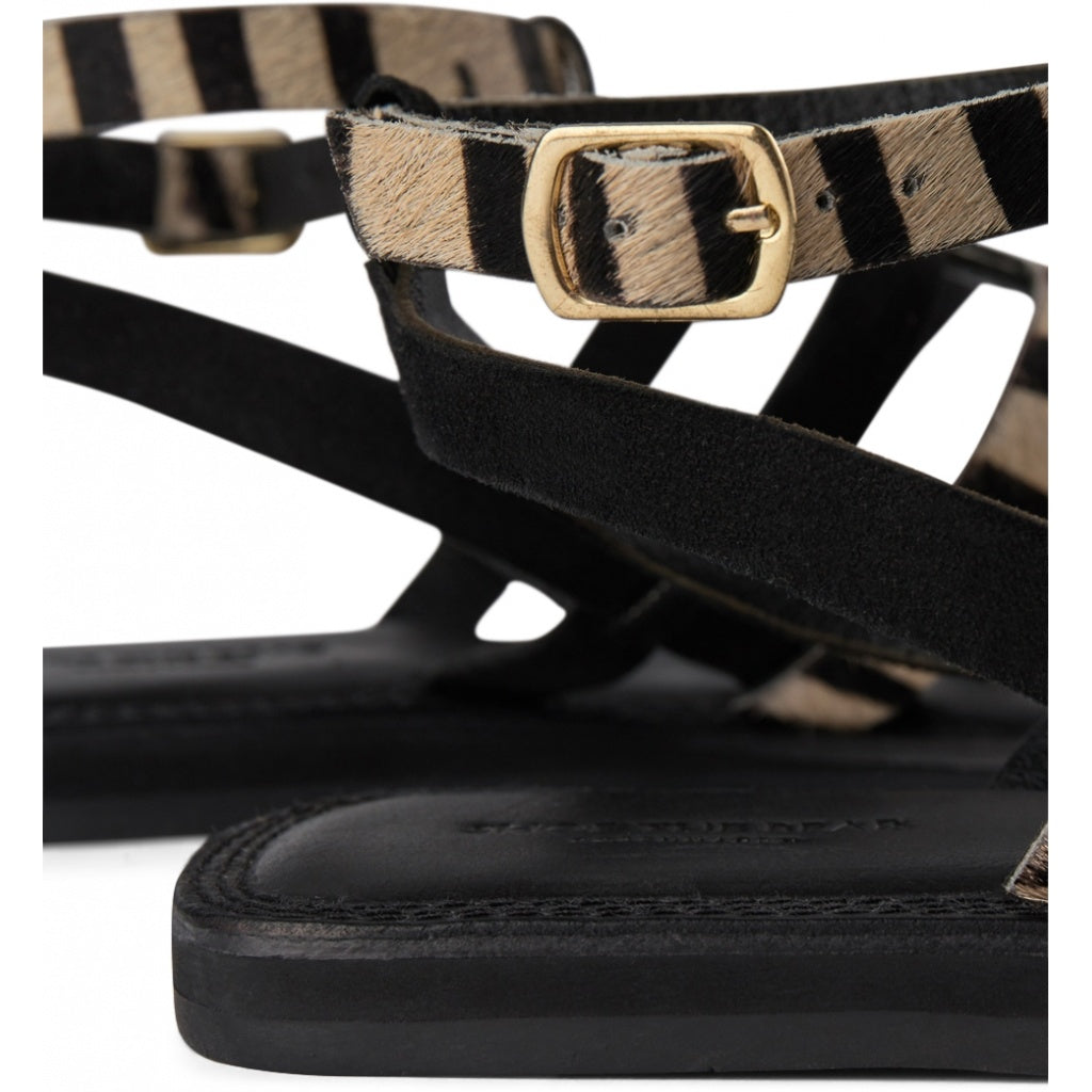 SHOE THE BEAR WOMENS Tao Gladiator Sandal Flat Sandals 110 BLACK