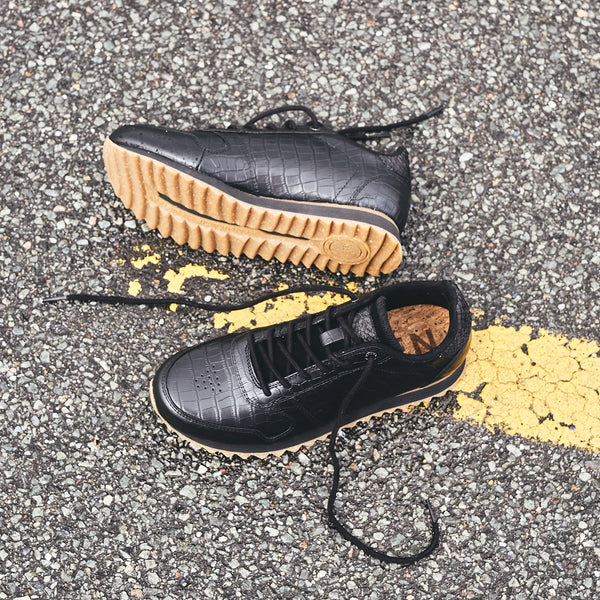 Ydun Shiny Leather - Black - Sneakers Køb hos WODEN